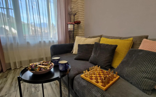 Apartment to Live in the Mountains on Turchinsky street 89