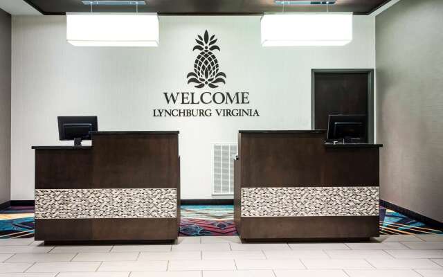 La Quinta Inn & Suites by Wyndham Lynchburg at Liberty Univ.