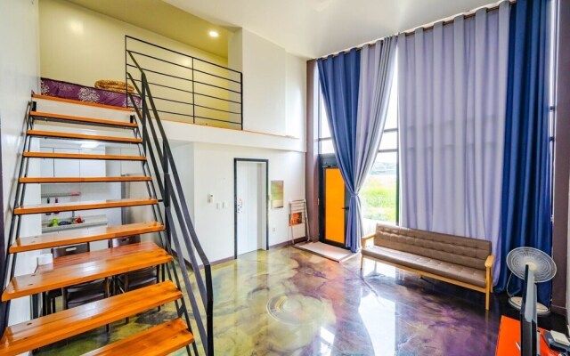 EL house