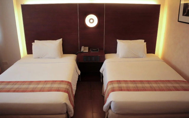 Casablanca Suites Near Airport