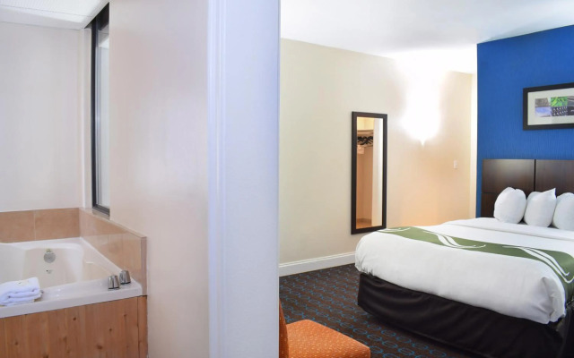 Quality Inn & Suites Middletown - Newport