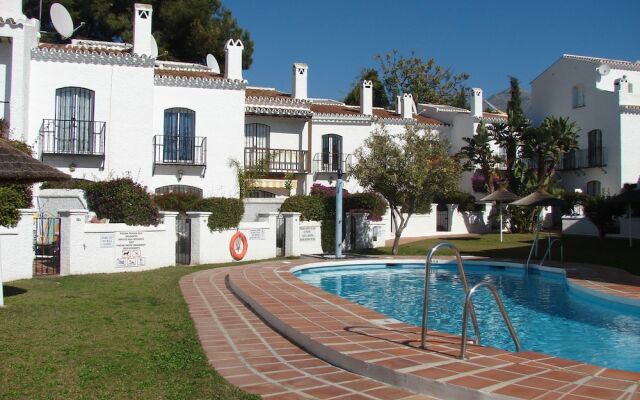 Casa Urbanización Los Pinos 11