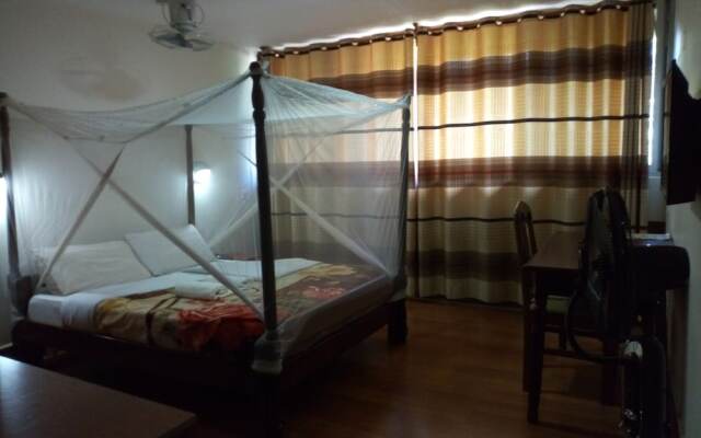 Entebbe Flight Motel