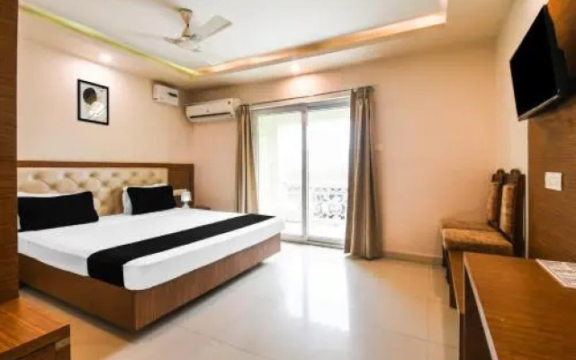 Capital O 86823 Hotel Subhadarsan