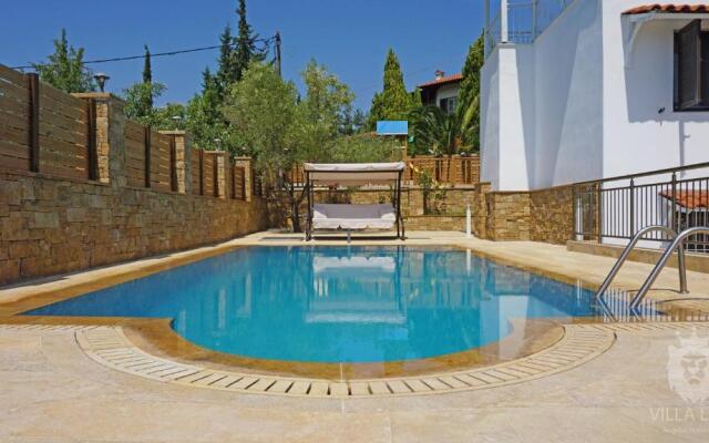 Villa Lion