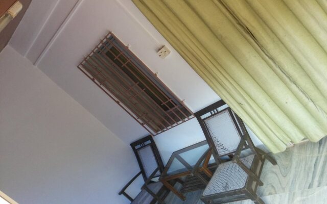 Aaram Lodging & Boarding