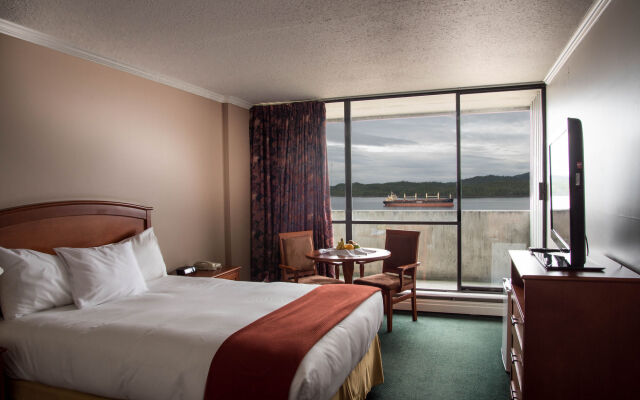 Highliner Hotel & Conference Centre