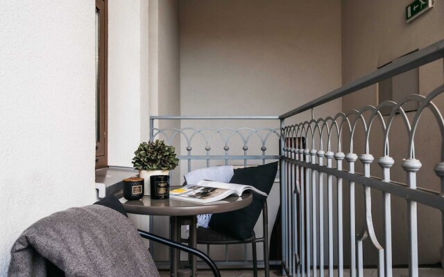 Queen Studio - LoftAffair