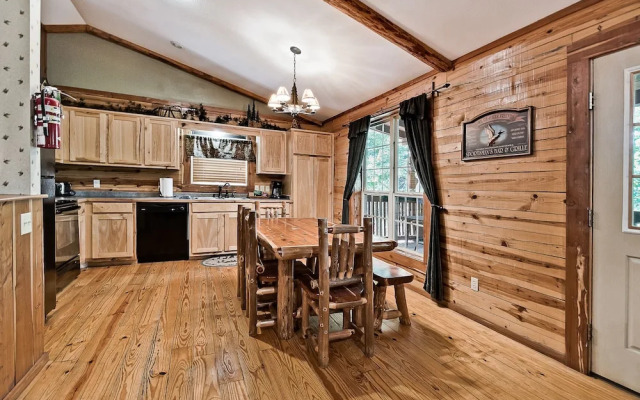 Lake Forest Luxury Log Cabins