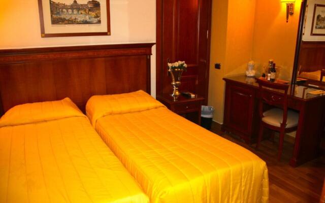 Luxury Rooms H 2000 Roma