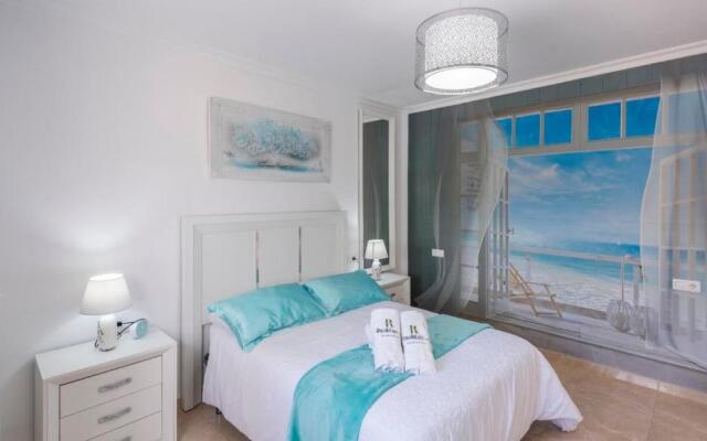 Villa Felicidad Sayalonga by Ruralidays