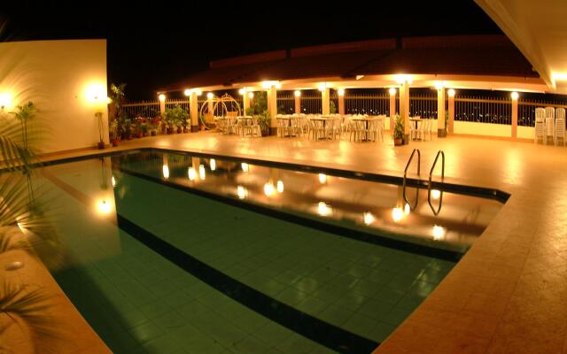 Li Hua Hotel Bintulu