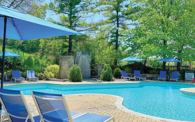Hockley Valley Resort