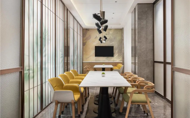Home2 Suites by Hilton Hohhot Jokhang Temple