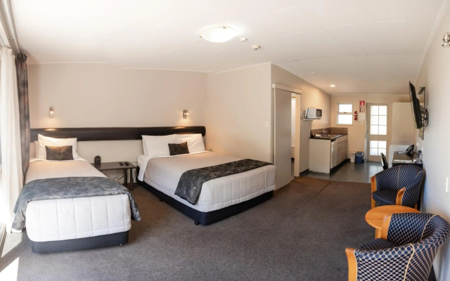Ascot Park Hotel – Guest Rooms – Invercargill