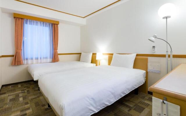 Toyoko Inn Okinawa Naha Omoromachi Ekimae