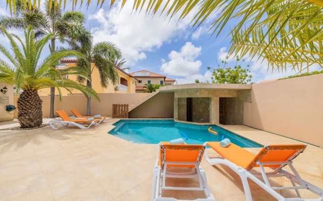Amazing 4br4ba Villa w Pool Birdsanctuary Views