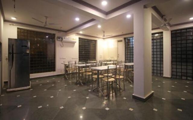 OYO 7785 Kumar Residency