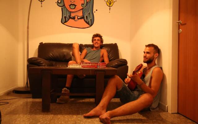 Amigos-Hostel Tel-Aviv Adults Only 18-49