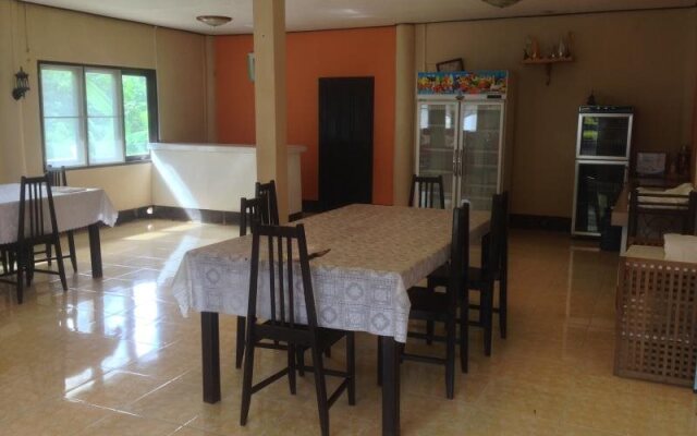 Somsiri Resort
