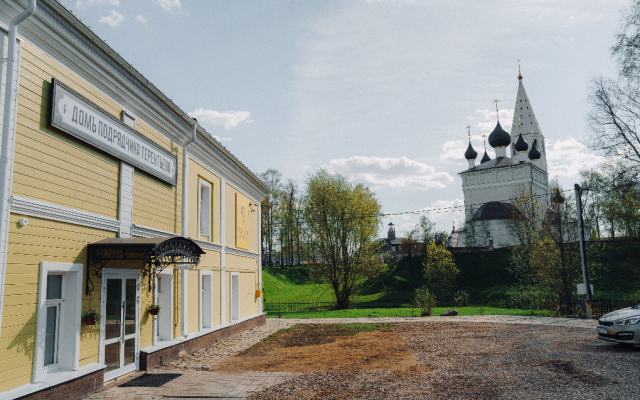 "Русские Сезоны Село Вятское 5*"
