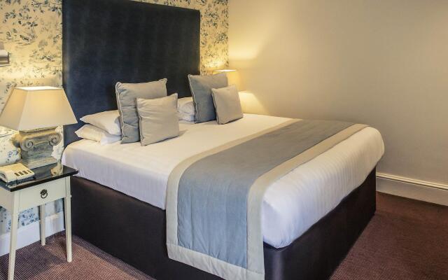 WorldHotels Distinctive Woughton House Hotel