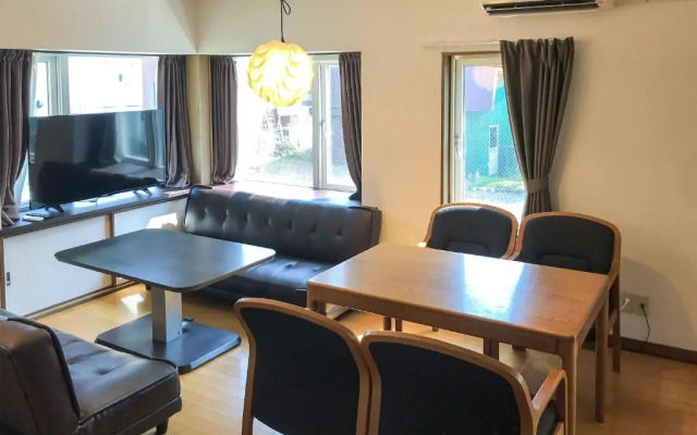 The House Chitose Station 1