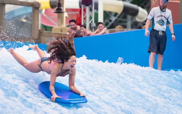 Camelback Lodge & Aquatopia Indoor Waterpark