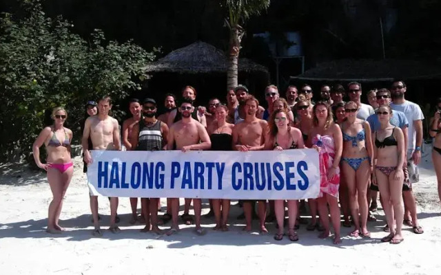 Halong Party Cruises