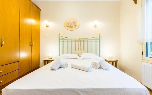 Hollywood house for 9 people in Thessio