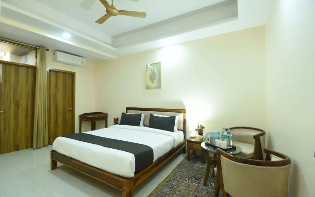 Hotel Royal Retreat - Business & Leisure Hotel