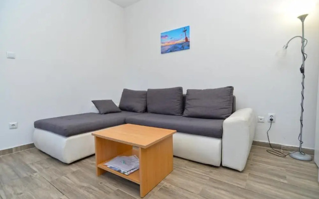 Charming Coastal Gateway