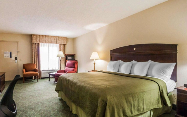 Quality Inn Paris