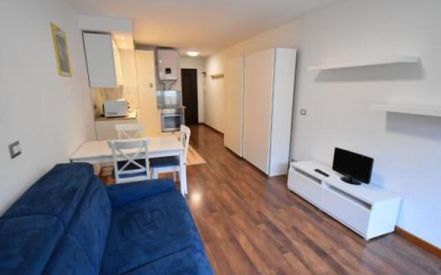 Emerald Studio Apartment