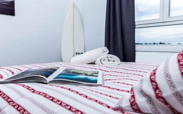 H.A.N.D Surf Hostel