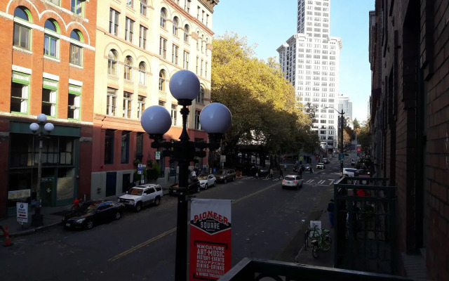 Best Western Plus Pioneer Square Hotel Downtown
