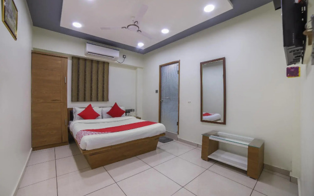 OYO 66877 Hotel VM Palace
