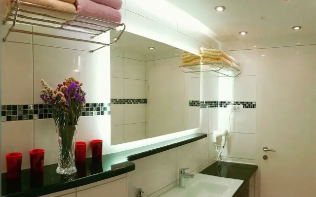 Apartment Split