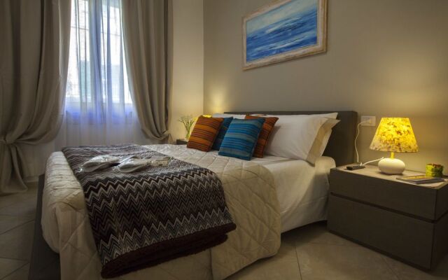 The Golden House Florence Suite