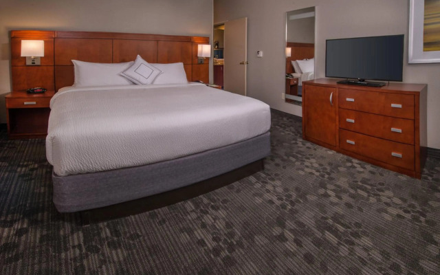 Courtyard by Marriott Dulles Town Center