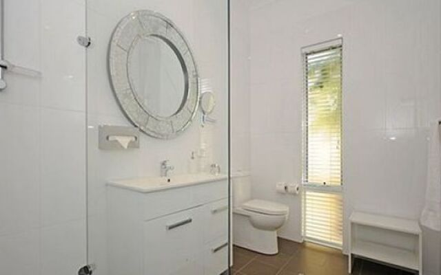 Burns Beach Bed & Breakfast