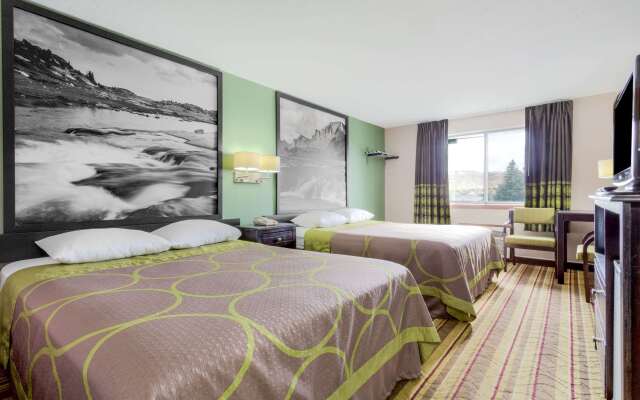 Super 8 by Wyndham Green River