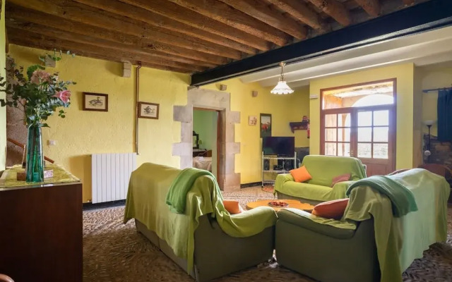 Vibranr Holiday Home in Aiguaviva With Swimming Pool