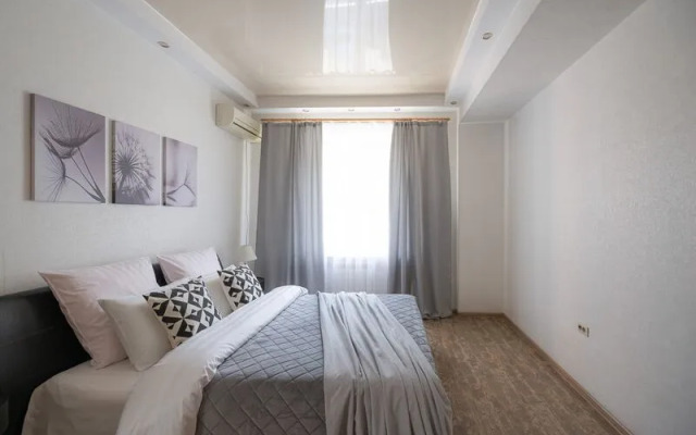Apartments Five Stars on Revolution Square