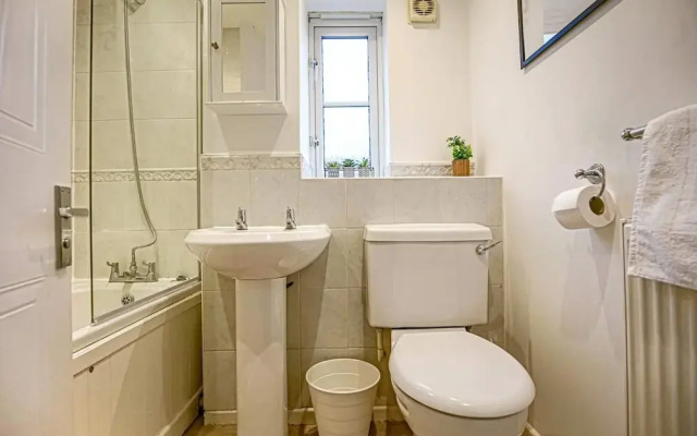 Host Stay Chicksands Avenue