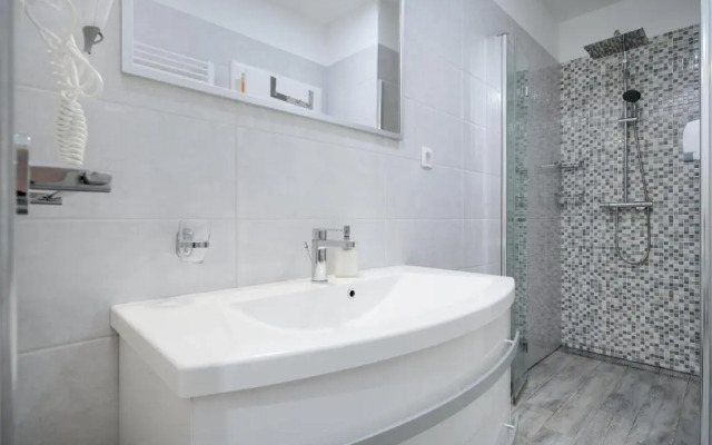 Studio Apartment Aurora
