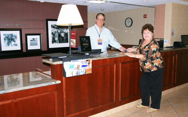 Hampton Inn & Suites Palm Desert
