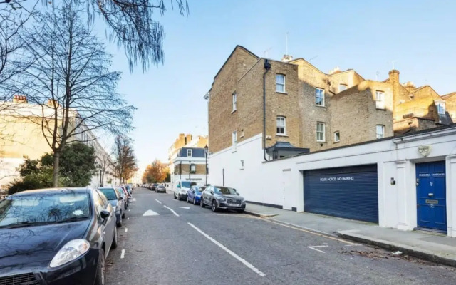 The Heart of Chelsea - Modern Bright 4bdr Home With Gym Parking Patio