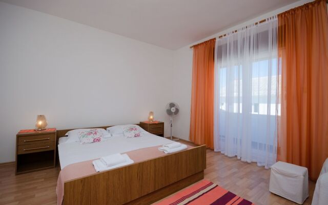 Apartment Milja