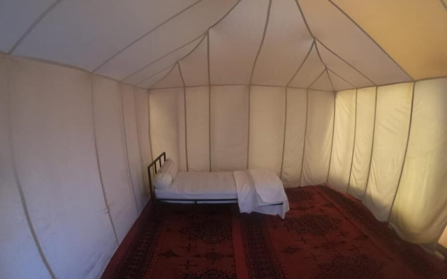 starlitdesertcamp